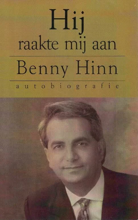 Hij raakte mij aan : autobiografie – Benny Hinn (onderstreept) Snelle Levering