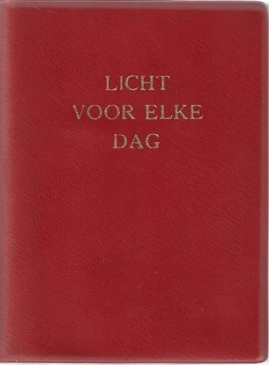 Nu Kopen Licht voor elke dag : Dagboek met woorden uit de Heilige Schrift voor elke morgen en avond –Samuel Bagster (Rood, 1e druk 1970)