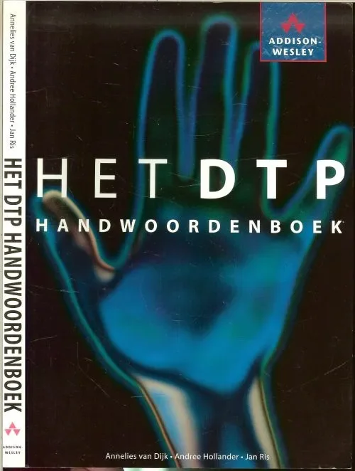 Annelies Dijk, en Andree Hollander met Jan RisHet DTP handwoordenboek Seizoensaanbieding