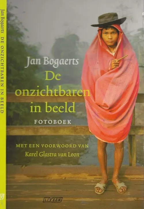 Shop Nu De OnzichtbarenGlastra van Loon, Karel .. Omslagfoto Jan Bogaerts en Ontwerp van Brigitte Slangen