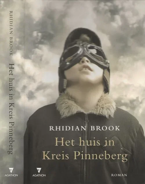 Het huis in Kreis PinnebergBrook, Rhidian Vertaald uit het Engels door Anne Jongeling en Carla Hazewindus Omslagfoto Fernando Cortes Beperkte Voorraad