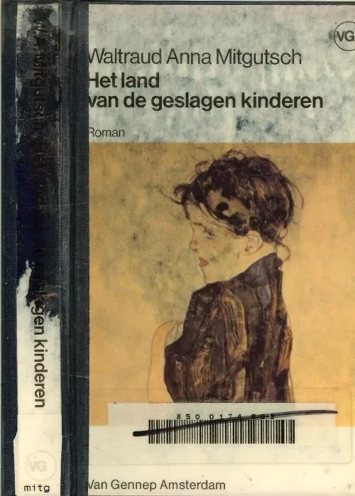 Beperkte Voorraad Het land van de Geslagen kinderen Mitgutsch, Waltraud Anna Vertaald door Tinke Davids