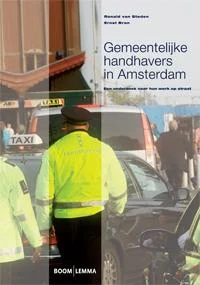 Gemeentelijke handhavers in Amsterdam Premium