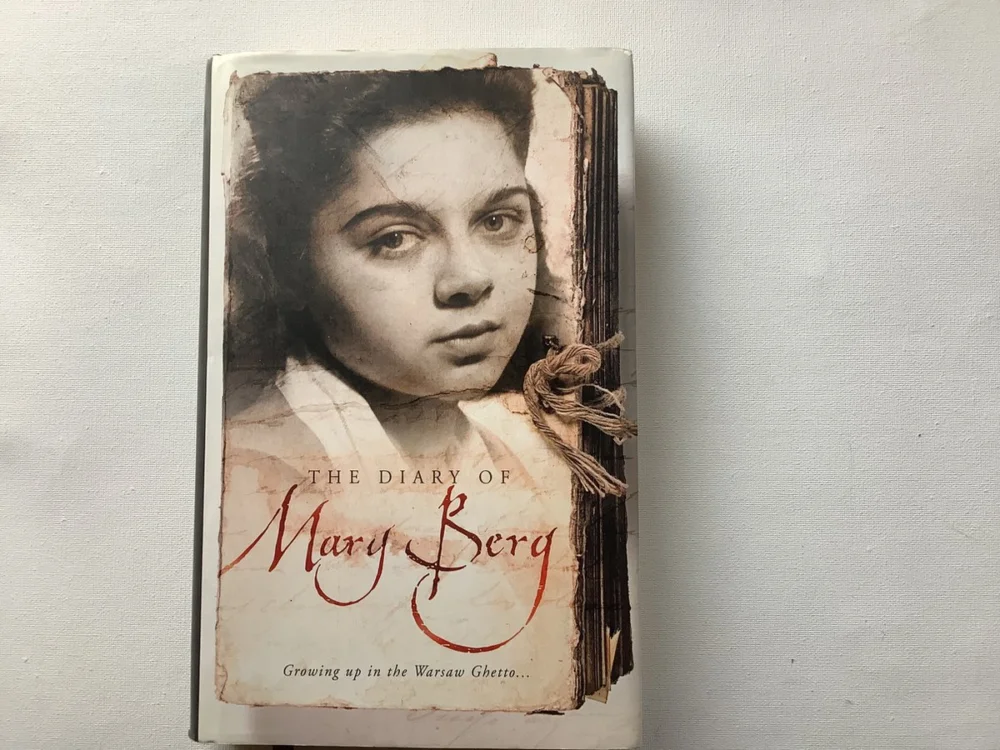 Tijdelijk Beschikbaar The Diary of Mary Berg