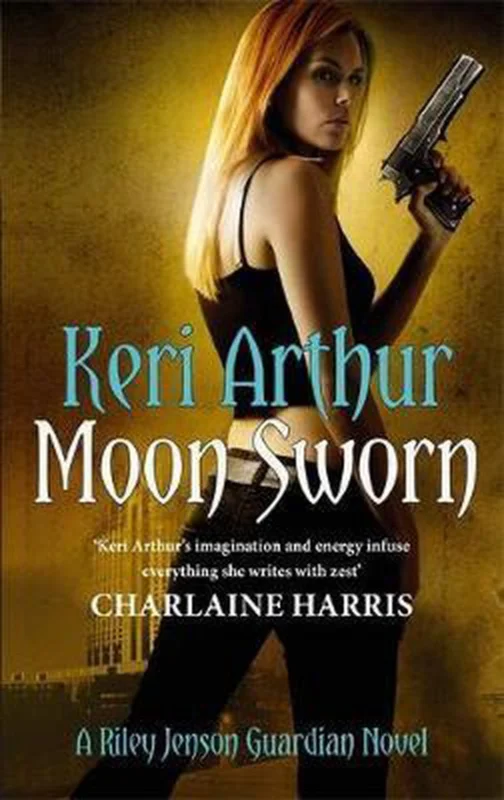 Beperkte Voorraad Moon Sworn