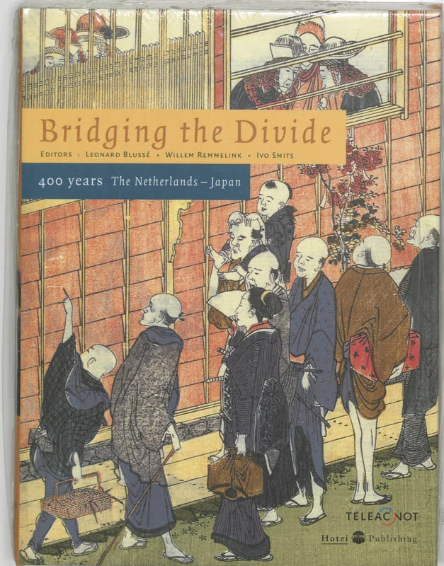 Populair Bridging the divide