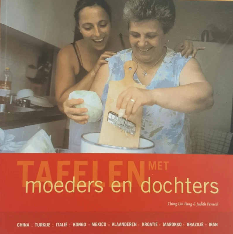 Tafelen met moeders en dochters Must-Have